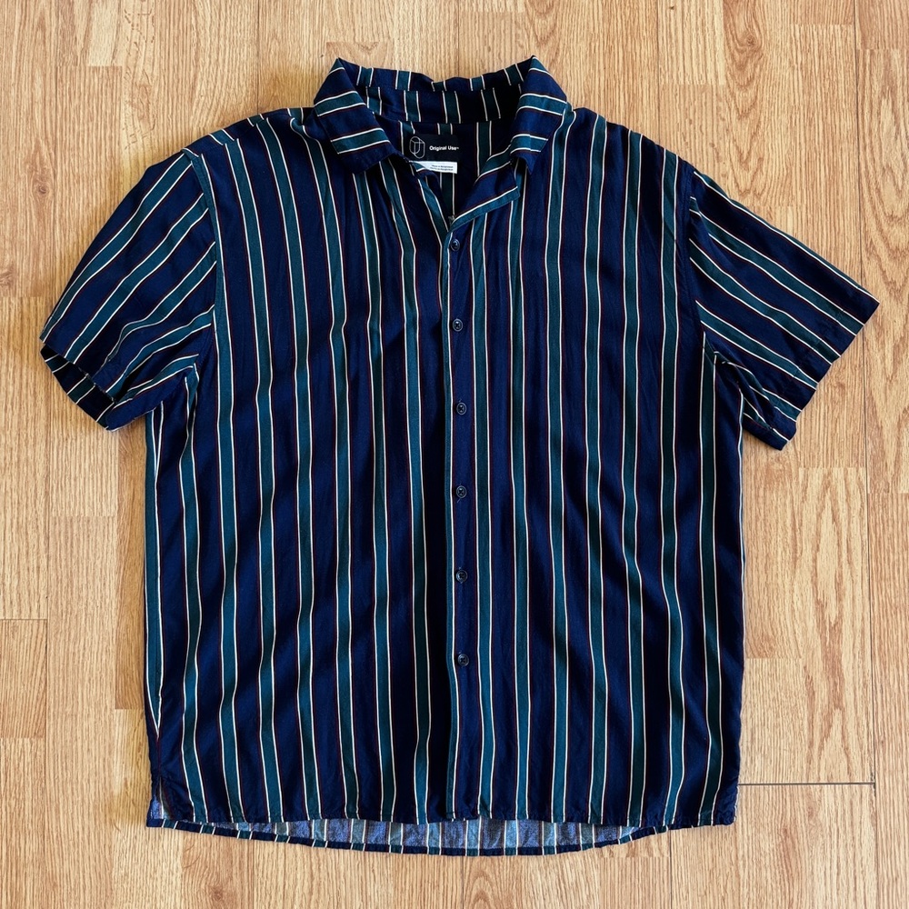 SZ L - Original Use Men’s Short Sleeve button up